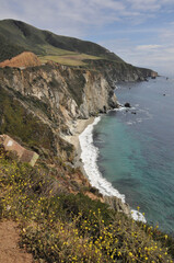 Fototapeta na wymiar Vertical view of the rugged coast of Big Sur in California