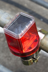 太陽光発電式の工事用ライト