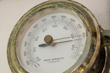 船舶の気圧計
