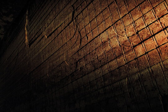 地下の採石場跡の壁面