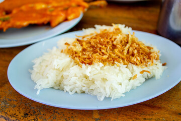 sticky rice with fried onion
