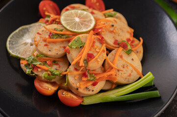 salad Vietnamese Pork Sausage with Chilli, Lemon, Garlic, Tomato