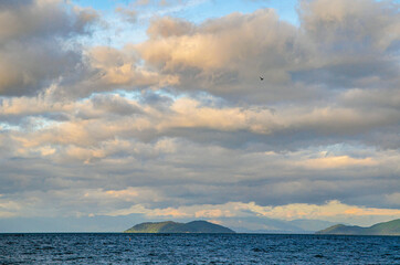滋賀県の琵琶湖と沖島　