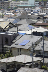 ソーラーパネルの屋根