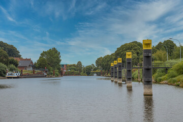 Fototapeta na wymiar Hafen und Anleger in Lauenburg an der Elbe 