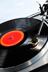 Record on turntable © Yay Images