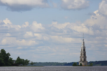 Fototapeta na wymiar Kalyazin church / panoramic view Orthodox church on the island, russian landscape
