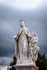 Fototapeta premium Marble statue of Andrea Memmo (1729-1793), Italian literate, politician and diplomat, Prato della Valle, large and famous town square in Padua downtown, Veneto, Italy, Europe.