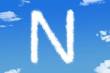 Naklejka premium Letter N cloud shape on blue sky