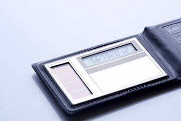 太陽電池式ポケット電卓