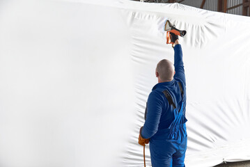 Packaging the substation in a polythyable film for transportation.