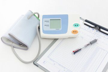 血圧計と診療録