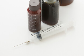 注射器と薬
