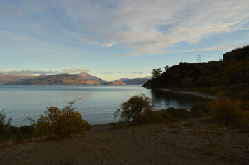 Obraz premium Road tripping on the scenic Carretera Austral dirtroad through mountains and glaciers in Patagonia, Chile