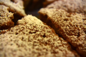 sweet Apple pie with the crumbly dough on the plate