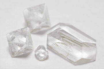 ミョウバンの結晶