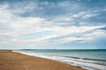 Plage de Gruissans sous les nuages