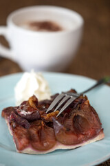 bayerischer Zwetschgendatschi mit Sahne