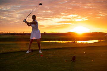 Golfer Woman Play Game Alone .