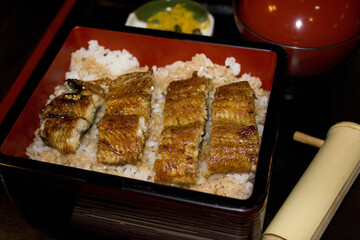 うなぎ丼