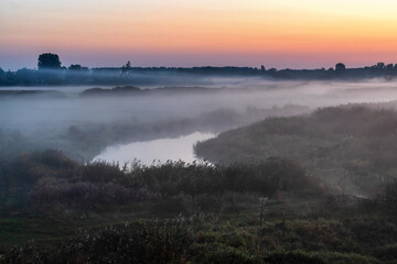Poranne mgły  Dolinie Narwi,Podlasie, Polska