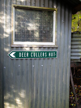 Deer Cullers Hut Sign