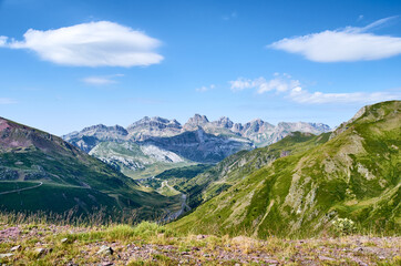Fototapeta na wymiar panoramic view landscape of the pyrenees in summer 2