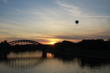Atardecer Puente del Padre Bernatek
Kładka Ojca Bernatka, Cracovia Polonia