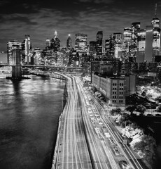 city bridge city black and white New York traffic  beautiful views 