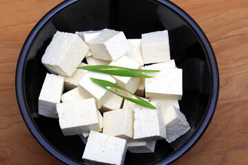 Organic Tofu Cubes and Scallion