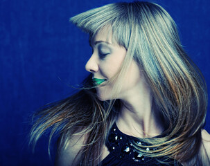 model with green lips