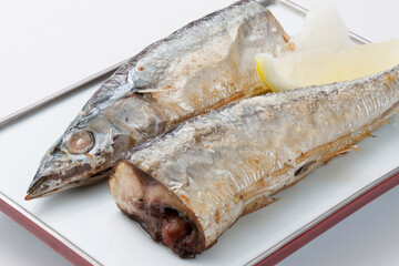 サンマの塩焼き