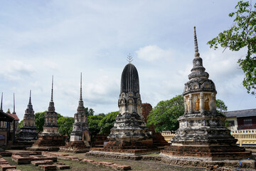 วัดมหาธาตุ ลรรคบุรี