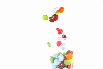 落下するチョコレート