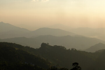 Obraz premium fog in the mountains while sunrise