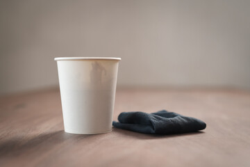 toning oil with linen cloth for finishin walnut wood table