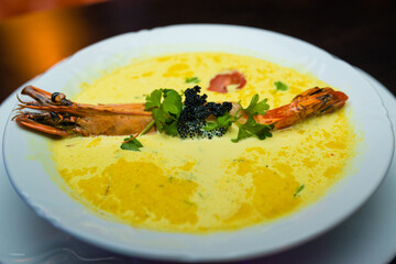 Cheese soup with shrimps