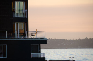 Kirkland apartment balcony