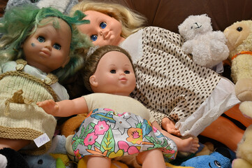 Fototapeta premium Old dolls flea market group objects still life