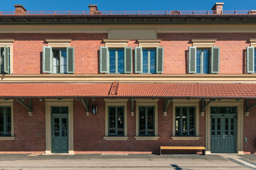 Historisches Bahnhofsgebäude Altötting,  Front