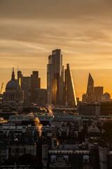 Fototapeta premium Stunning beautiful landscape cityscape skyline image of London in England during colorful Autumn sunrise