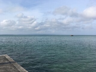 Obraz premium 海と雲と空