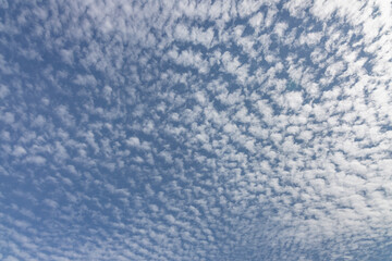 Obraz premium sky clouds in autumn season