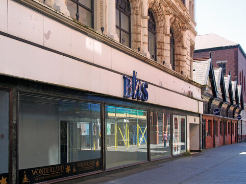 southport, merseyside, united kingdom - 28 june 2019: a closed british home stores shop in chapel street southport empty since bhs went into liquidation in 2016