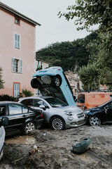 Village dévasté après la tempête