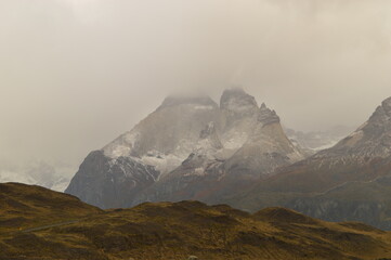 Naklejka premium Hiking around the dramatic and windy mountain landscapes of Torres del Paine in Patagonia, Chile