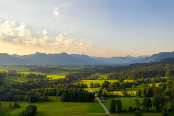 Fototapeta na wymiar Fields of Green in Bavaria 