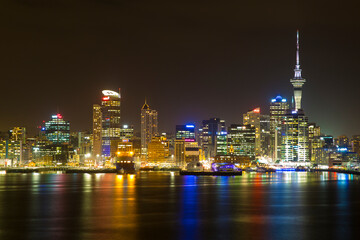 Fototapeta na wymiar Auckland cityscape on a clear summer night