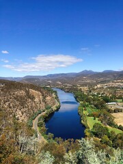 Fototapeta na wymiar the beautiful river of Tasmania