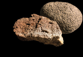 Verschiedene Lavabrocken aus frühen Vulkanausbrüchen auf den Kanaren